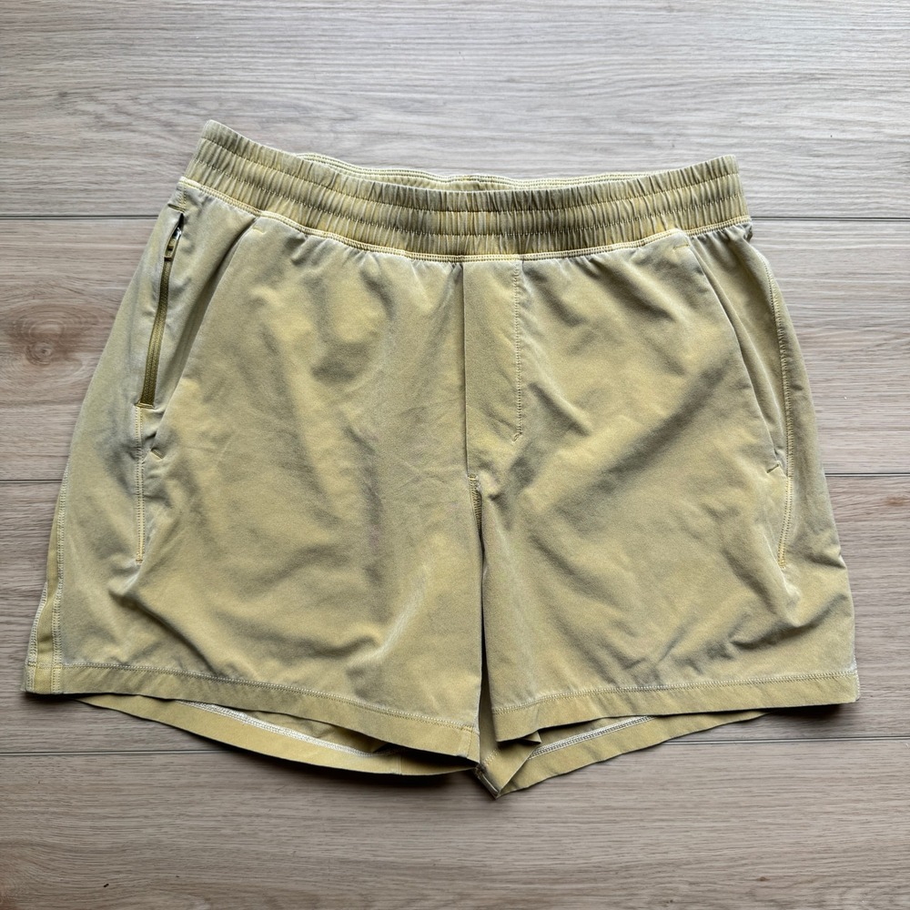 Lululemon Lab Mens Acid Wash Athletic Training Shorts Yellow Mustard M